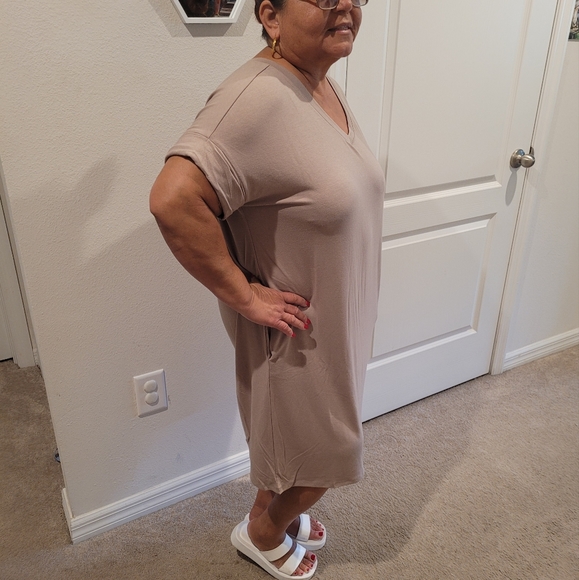 Plus size Basic Beige Tunic Dress 💞 - Picture 6 of 13